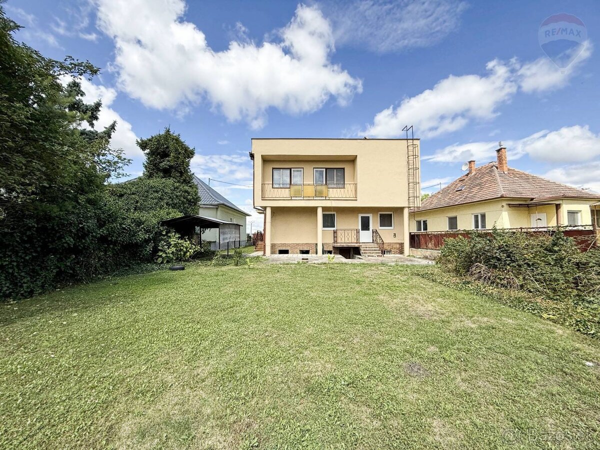 PREDAJ: 5IZBOVÝ RODINNÝ DOM, DUNAJSKÁ STREDA - ČIGÉRSKA ULIC - 11