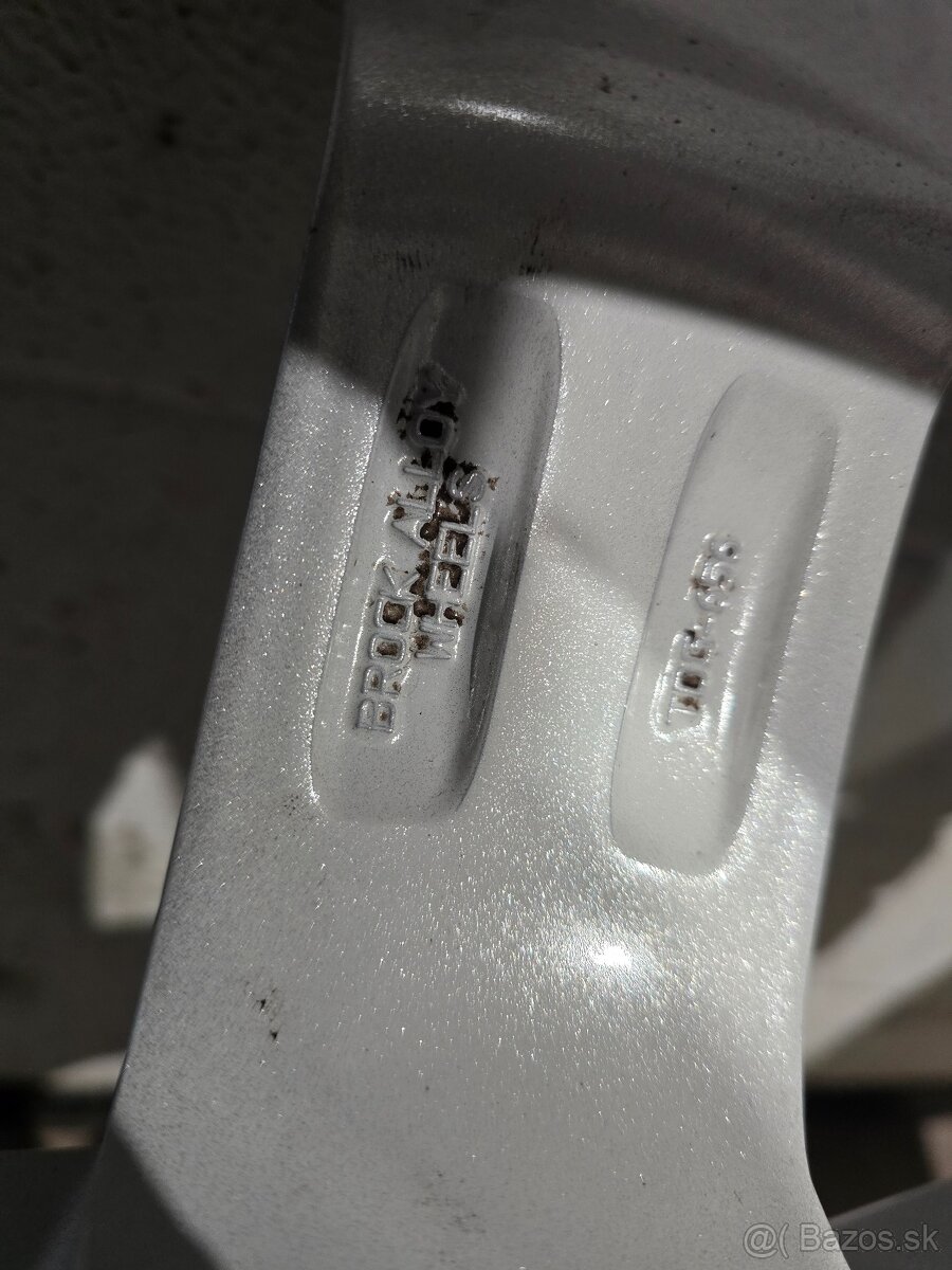 Zánovná Zimná Sada Toyota+Dunlop 215/60 R16 - 11