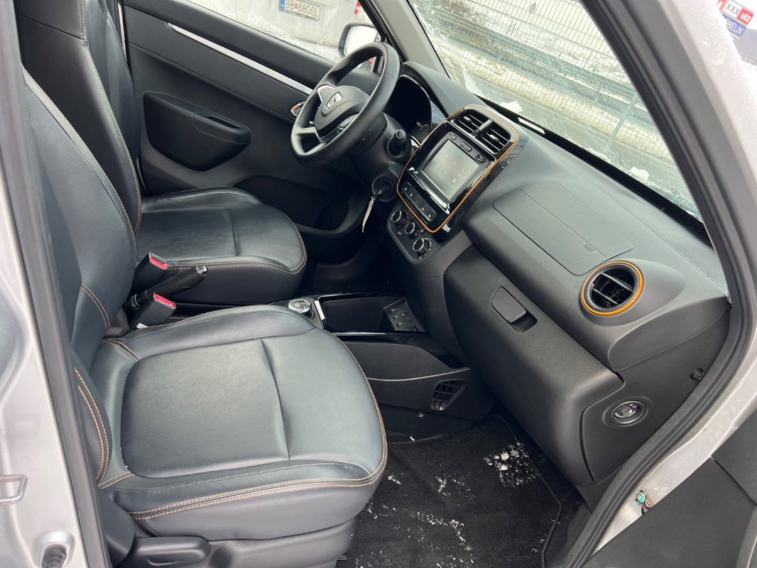 Dacia Spring 26.8 kWh 45k Comfort Plus - 11