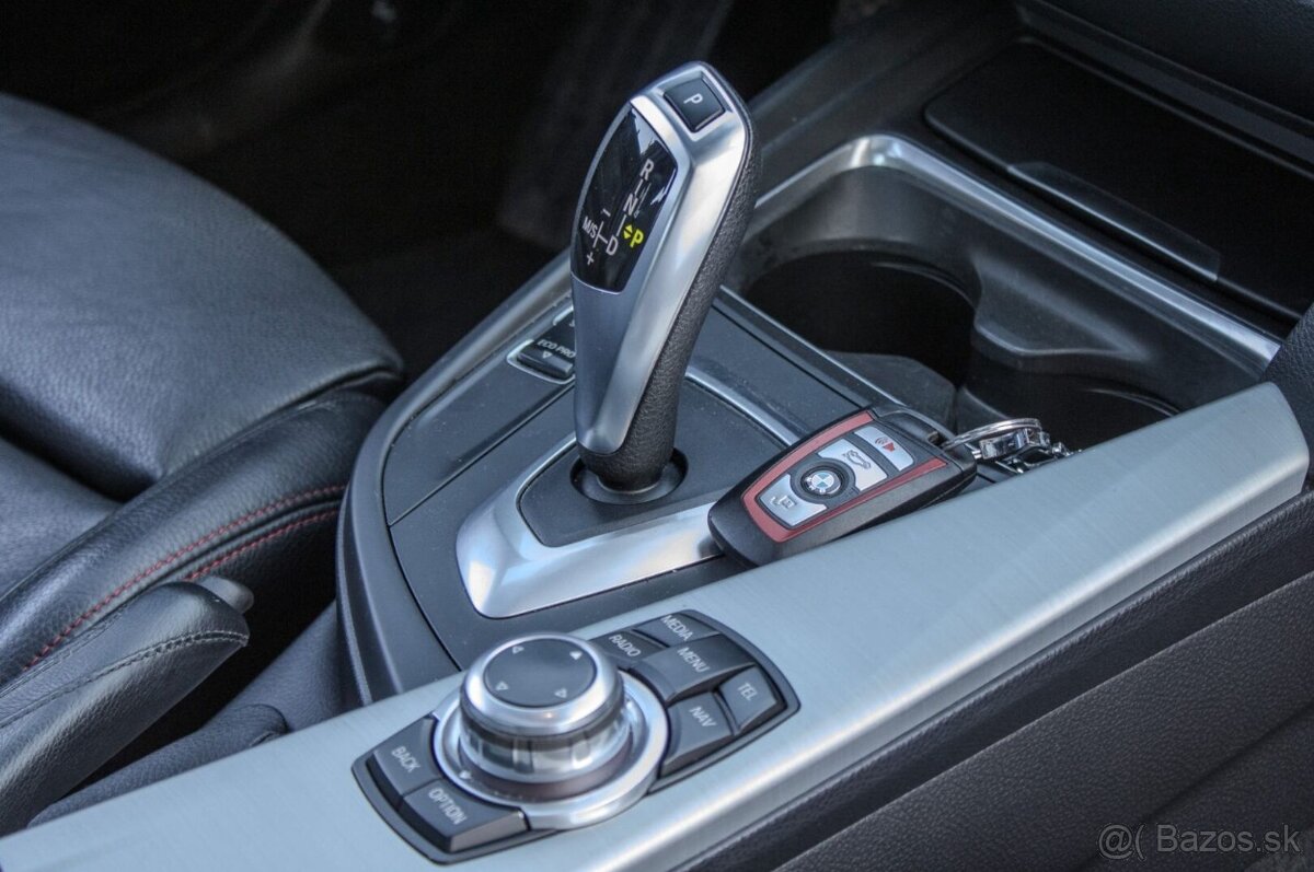 BMW Rad 3 335i xDrive A/T - 11