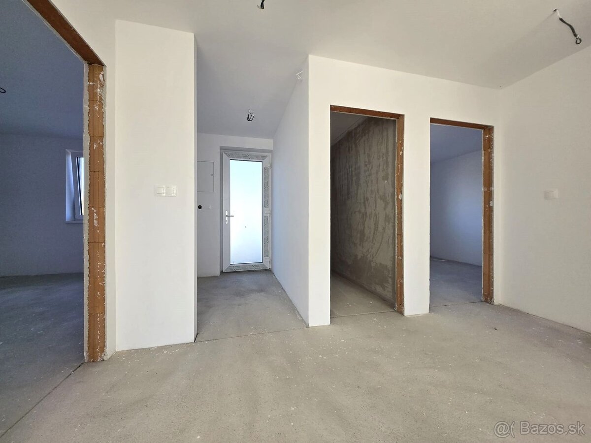 Novostavba 4-izbového bungalovu v novej lokalite – Slovenská - 11