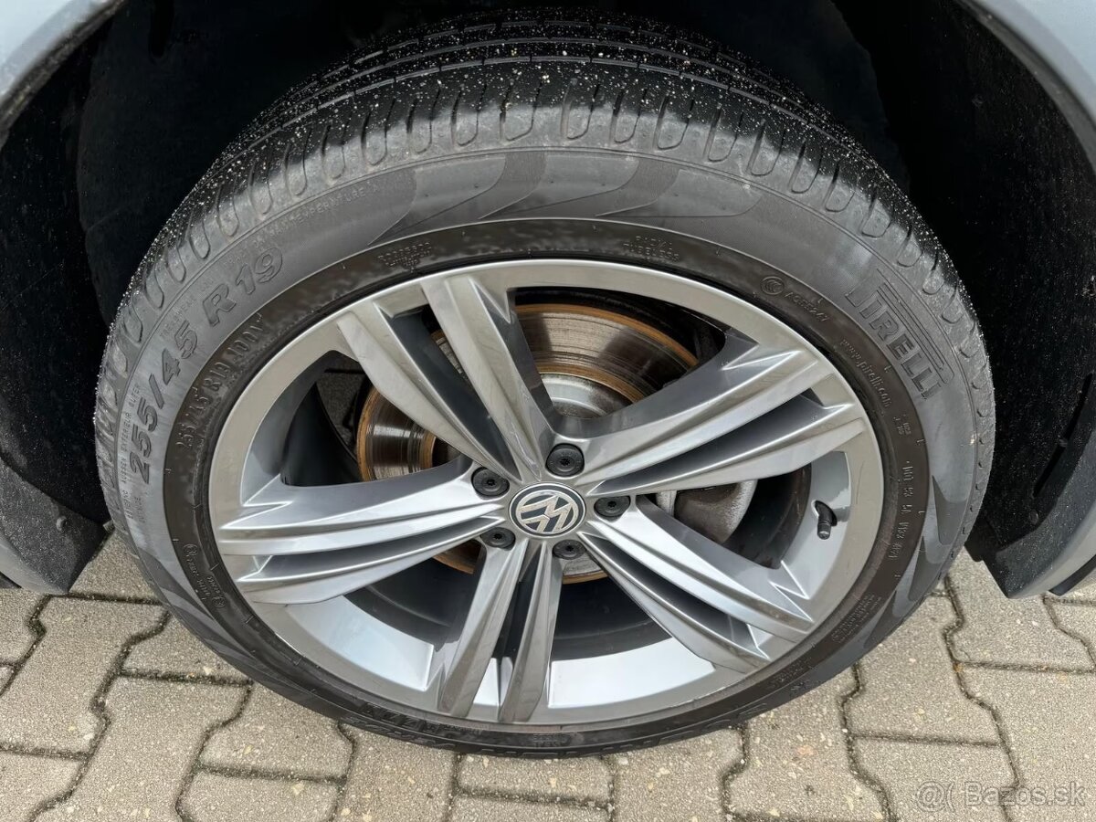 Volkswagen Tiguan Allspace 2.0 TDI 4Motion - 11