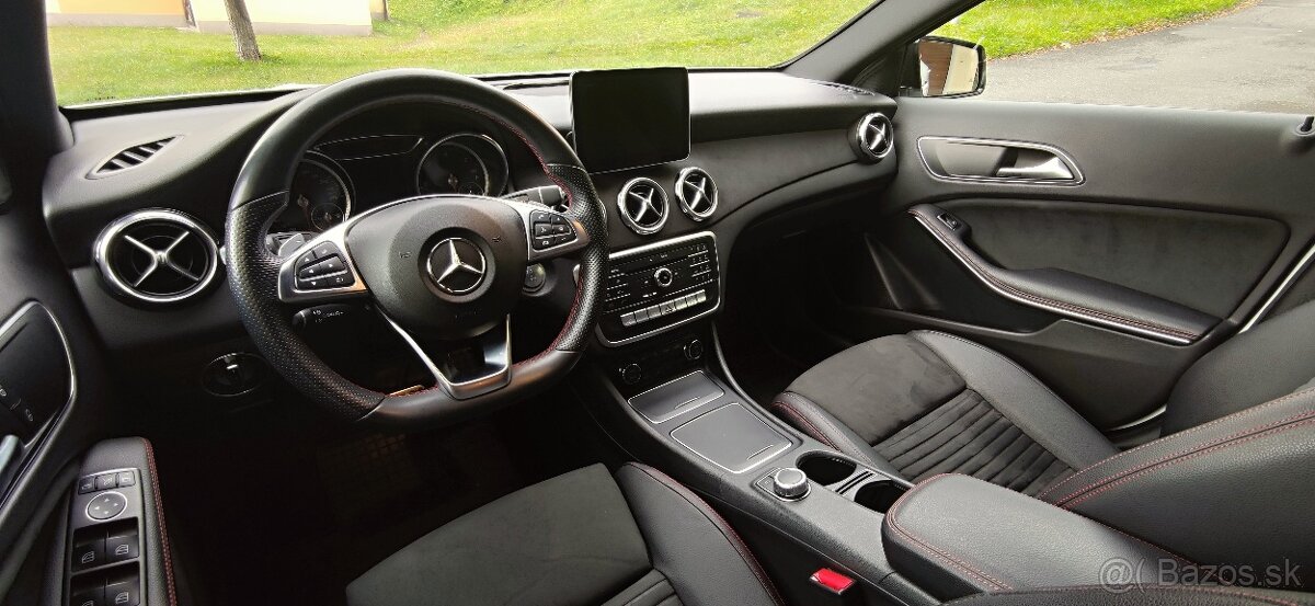 Mercedes - Benz GLA 180d AMG Line, r.v. 2018, AUTOMAT - 11