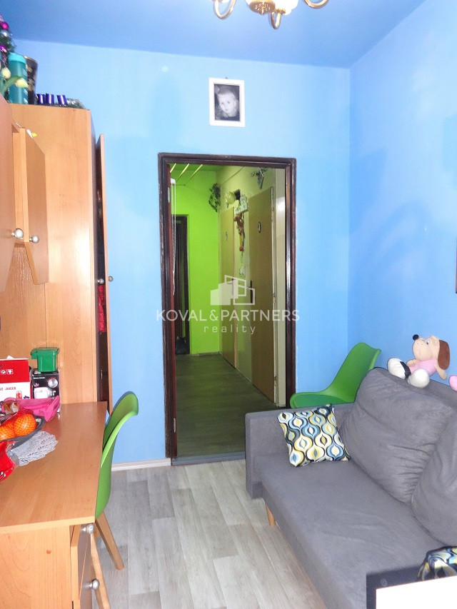 Na predaj 3-izbový byt s logiou 59,30m2 - Levice - 11