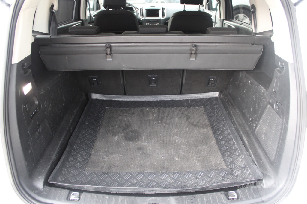 Ford S-MAX 2,0 TDCi 110 kW TITANIUM - 11