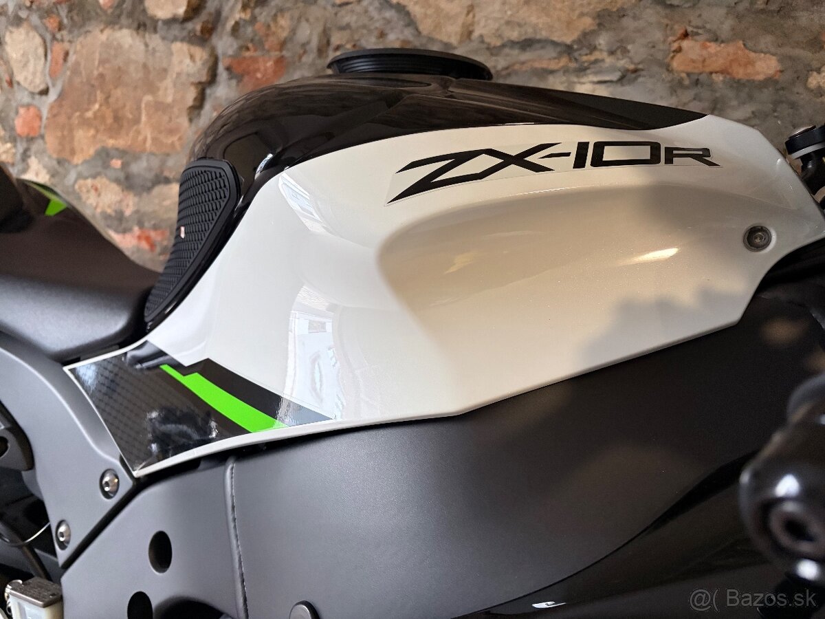 Kawasaki zx10r - 11
