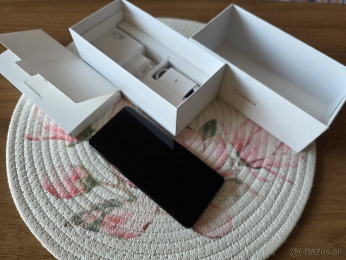 Predám Xiaomi 12 8GB/128GB
- 11