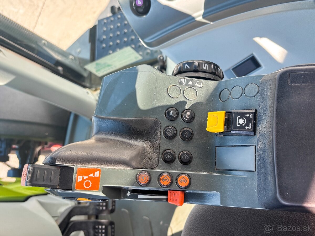 Traktor CLAAS AXION 830 CIS - 11