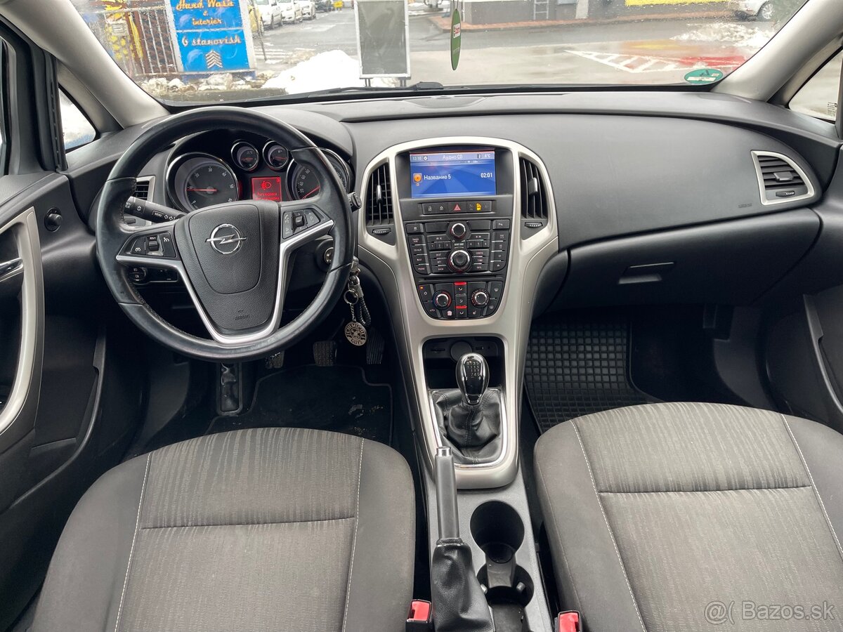 Opel Astra J 1.7Cdti r.v.2011 - 11