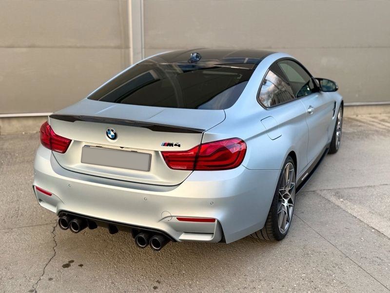 BMW M4 M PERFORMANCE - 11