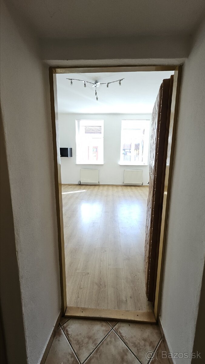 Dom Ambulancia byt v priamom centre mesta - 11