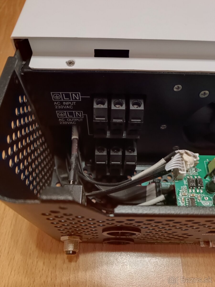 Growatt Off-grid SPF 3500 ES - 11