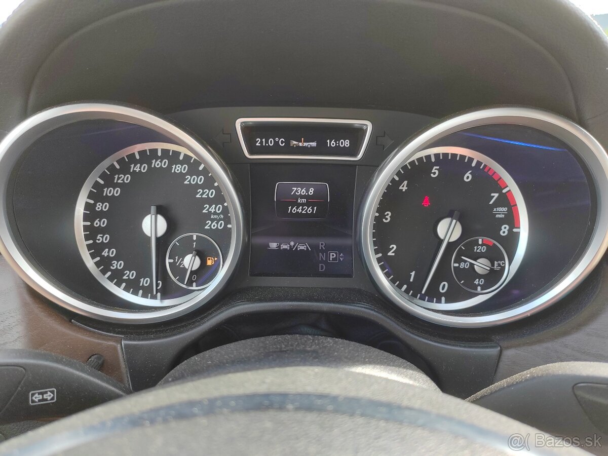 Mercedes Benz GLS 500 (Land Cruiser,Durango) - 11