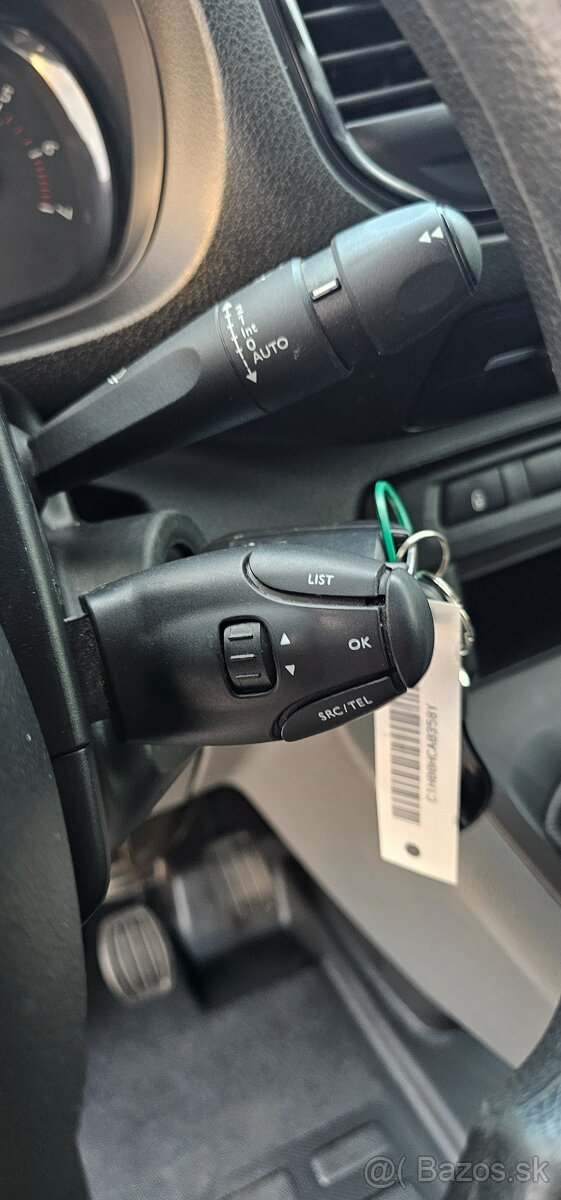 Peugeot Expert HDI L1H1 156tis.km Ťažné-Výhrev-Nosič - 11