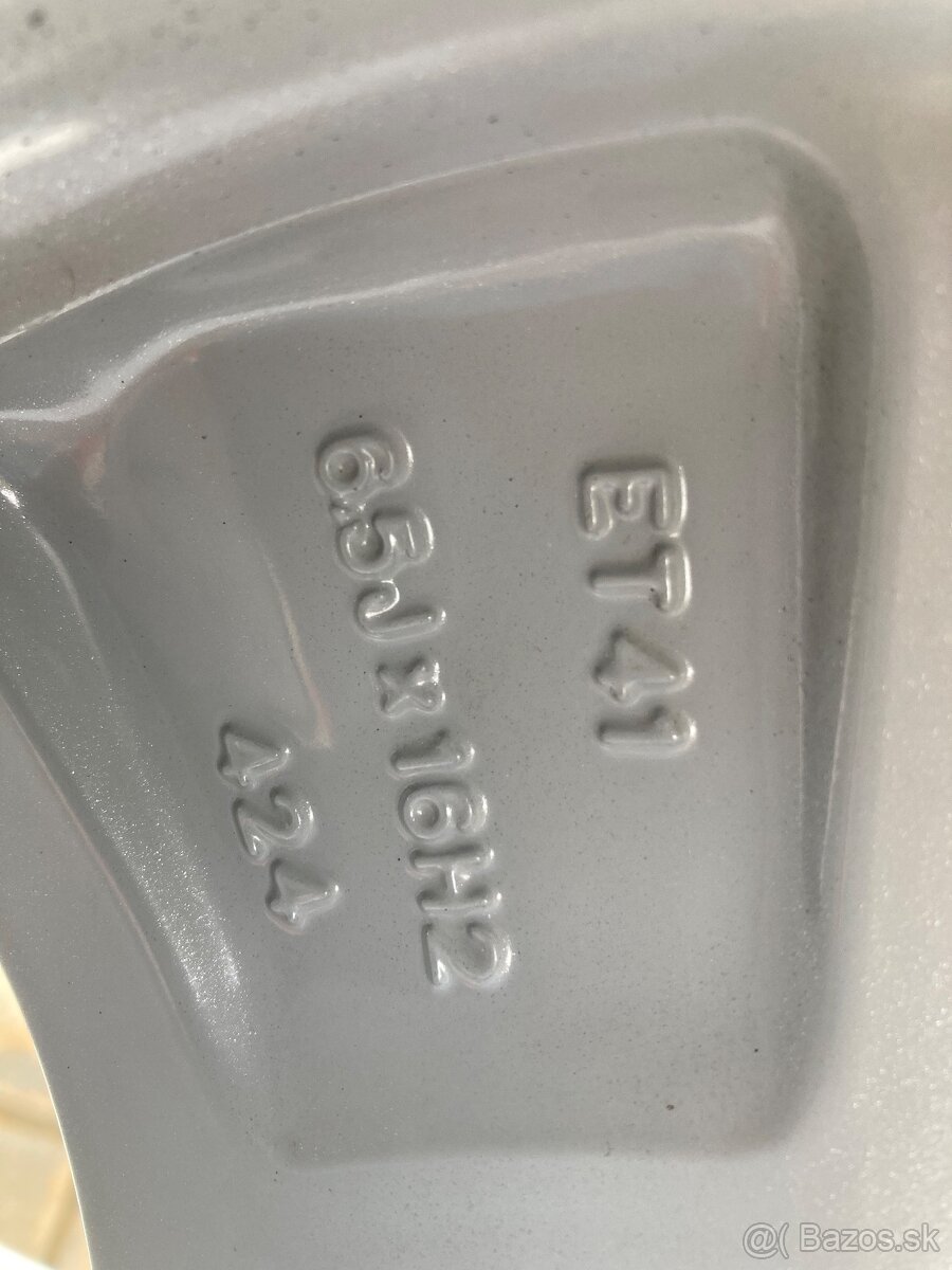 Zimná sada org ŠKODA 5x112 6,5J ET40 215/60 R16 - 11