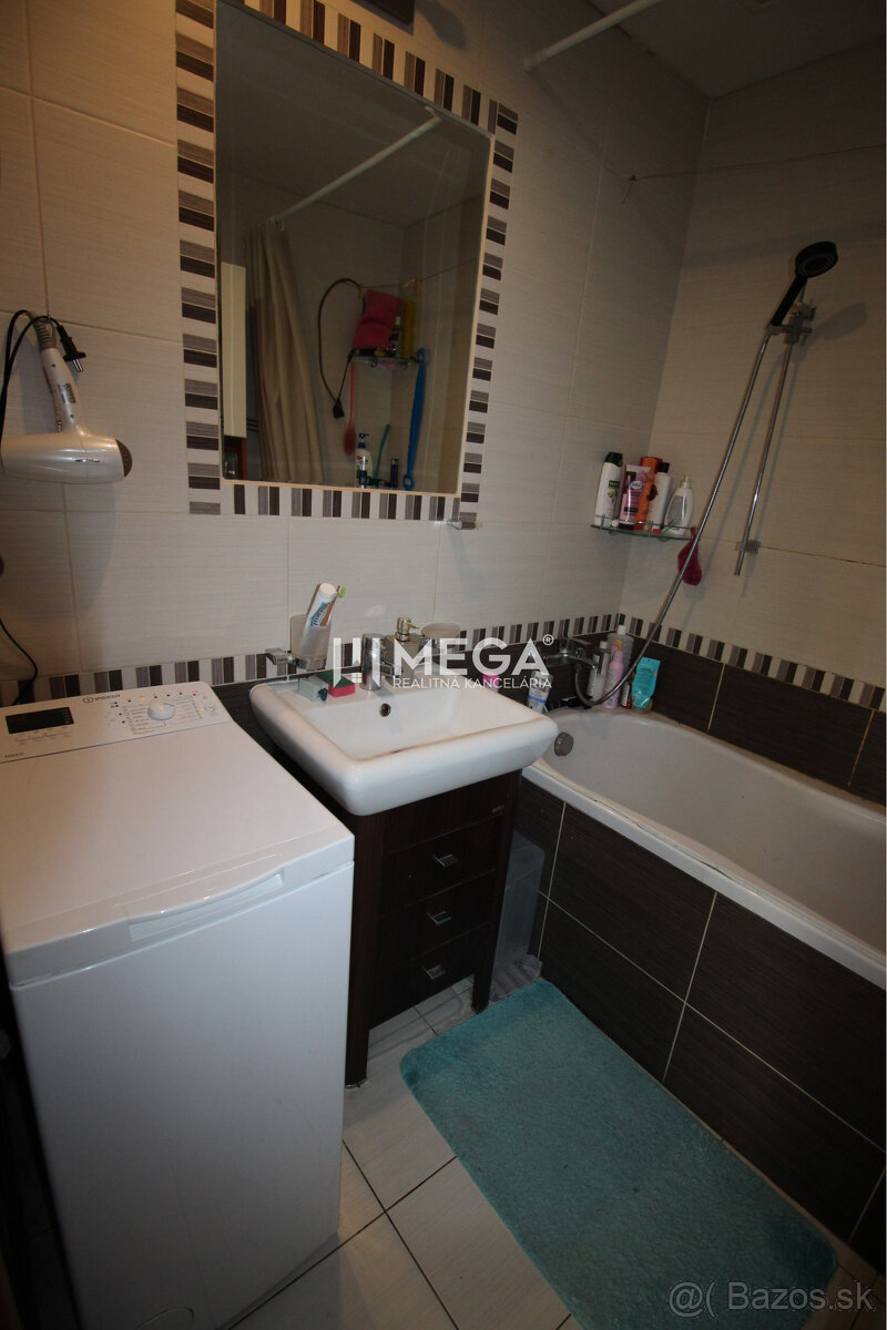 REZERVOVANÝ - čiastočne zrekonštruovaný 3 izbový byt Snina - 11