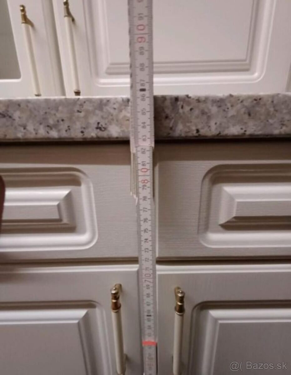 Krásná venkovská kuchyně se spotřebiči,5456 - 11