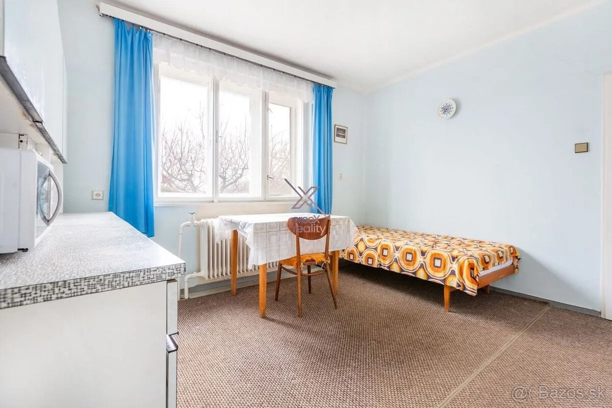 Predaj rodinneho domu v obci Dechtice - 11