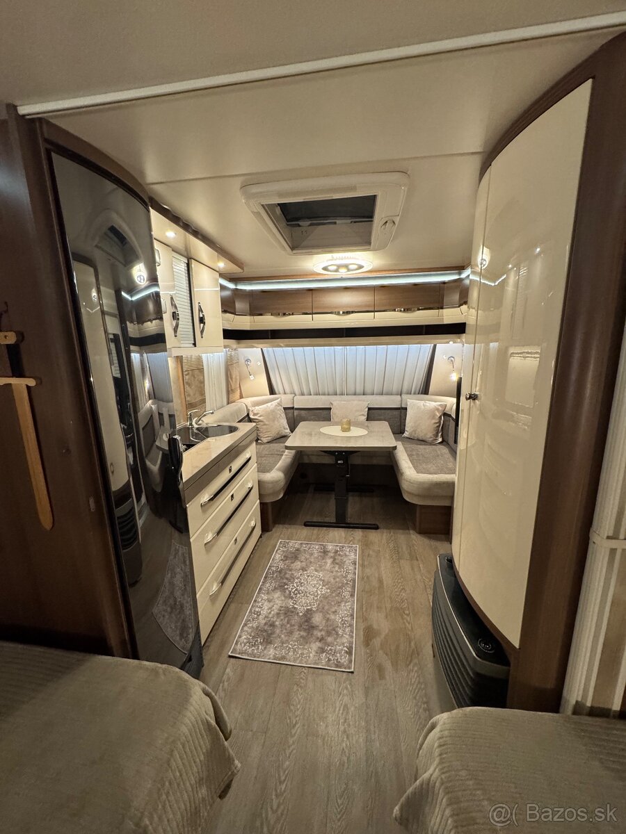 Karavan HOBBY 560 WLU PRESTIGE - 11