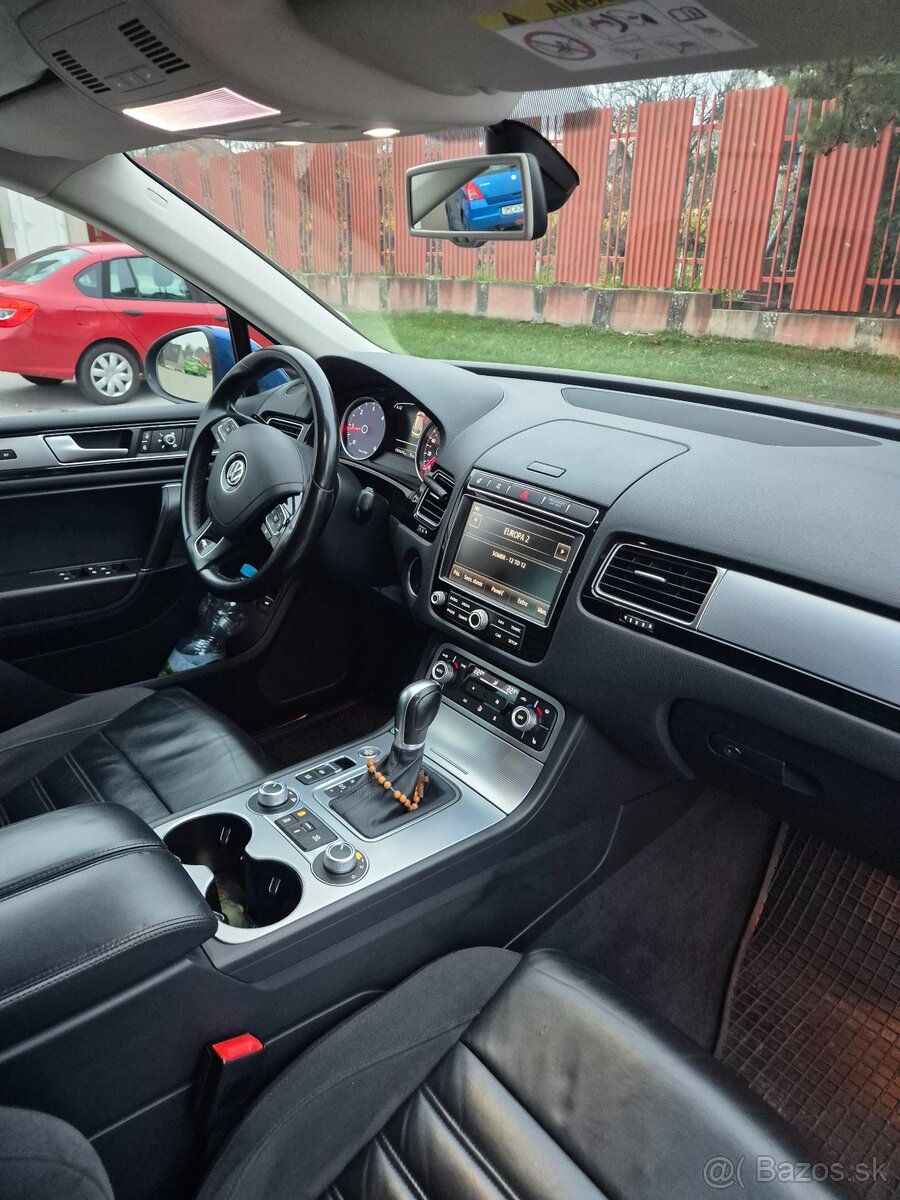 Predám VW Touareg,R-Line,V6 - 11