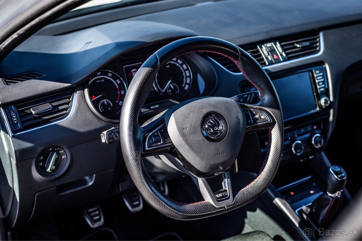 Škoda Octavia Combi 3 RS 2.0 TSI 162 kW / 302 Hp🐎 - 11