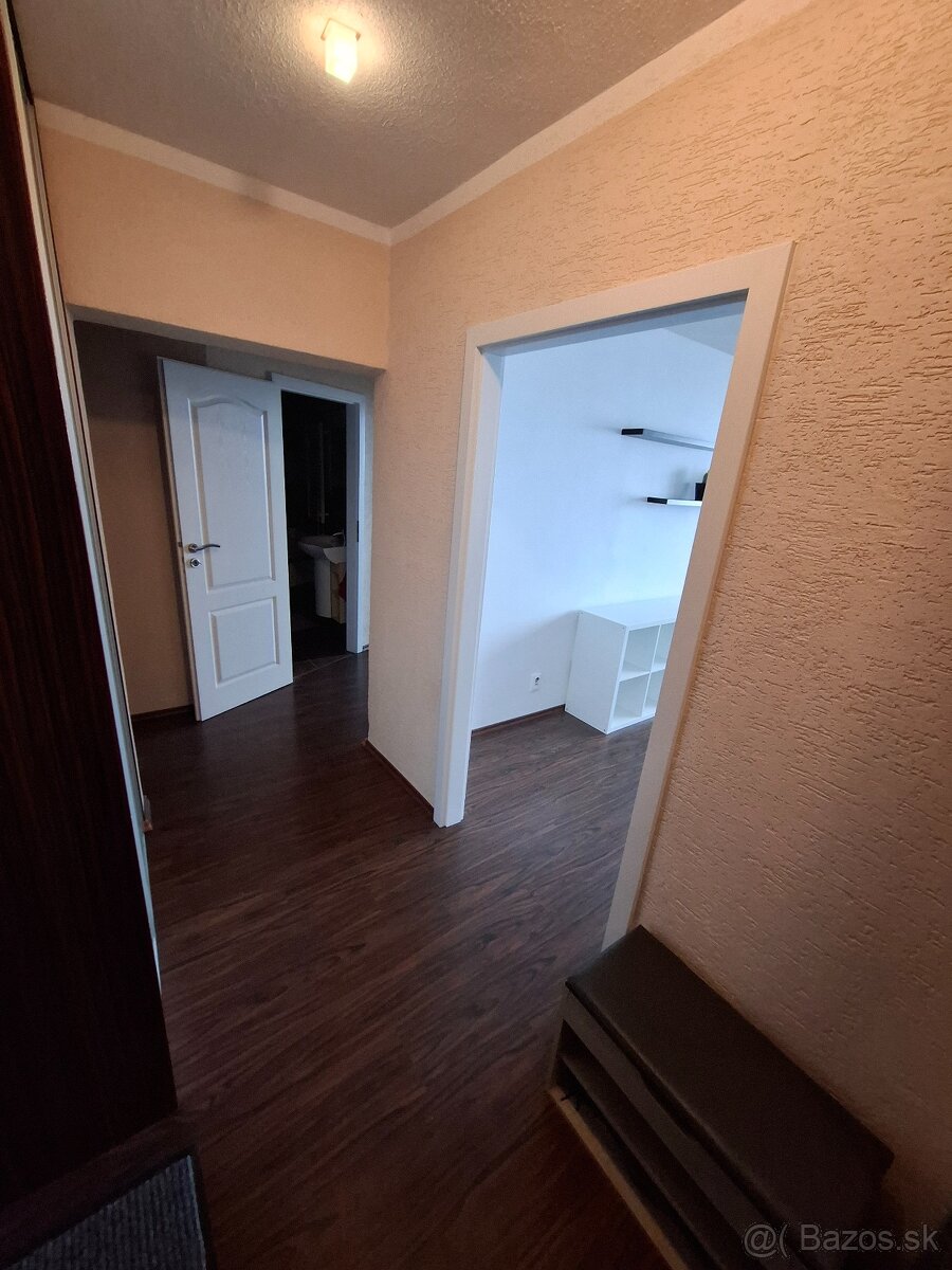 Prenájom, 3-izbový zariadený slnečný byt, Sásová - 11