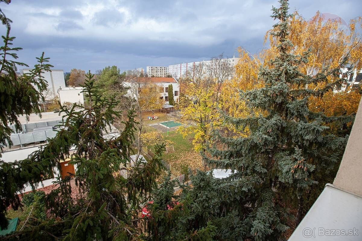 Na predaj 2-izbový byt po kompletnej rekonštrukcii v centre - 11