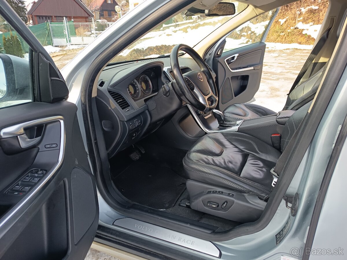 Volvo XC60 120kw Automat AWD (4X4) OCEAN RACE - 11