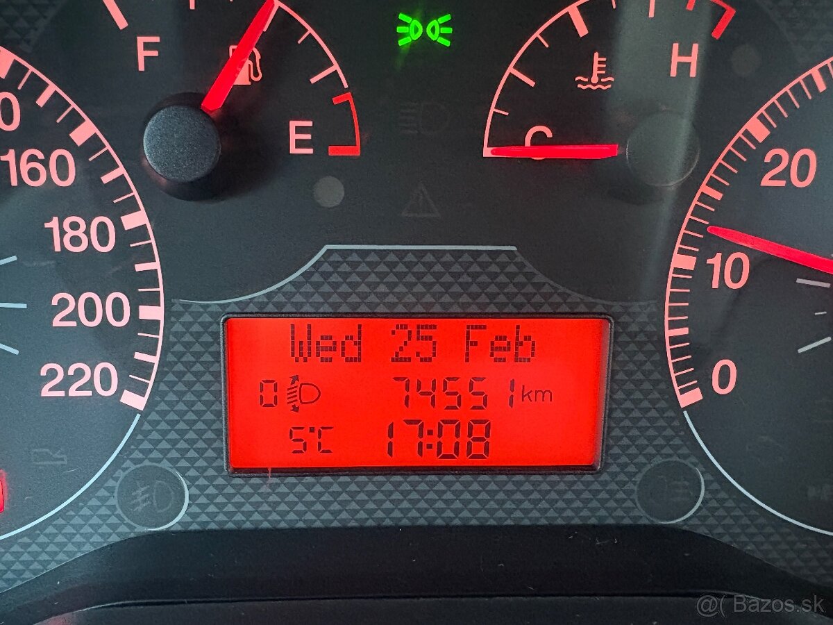 Predam FIAT Punto 1,4 - 11