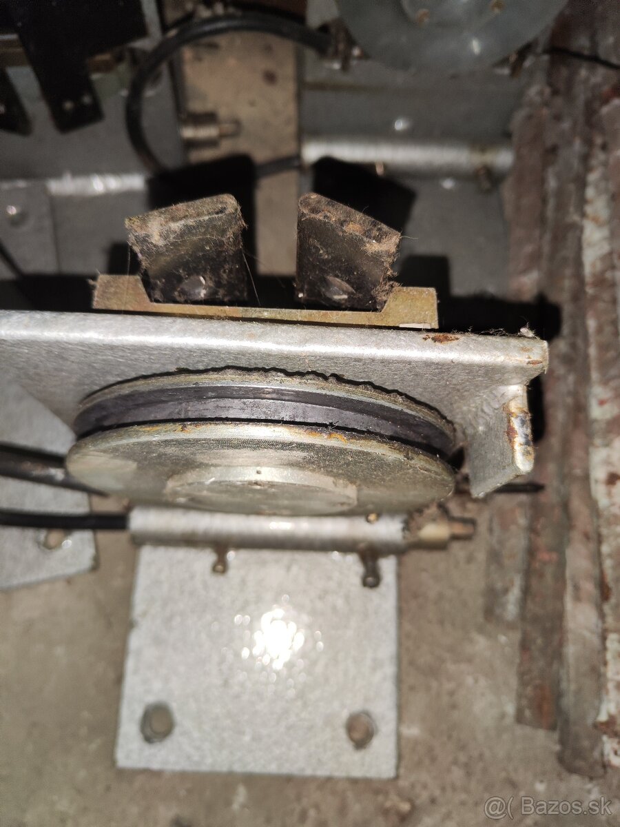 Dopravník motor - 11