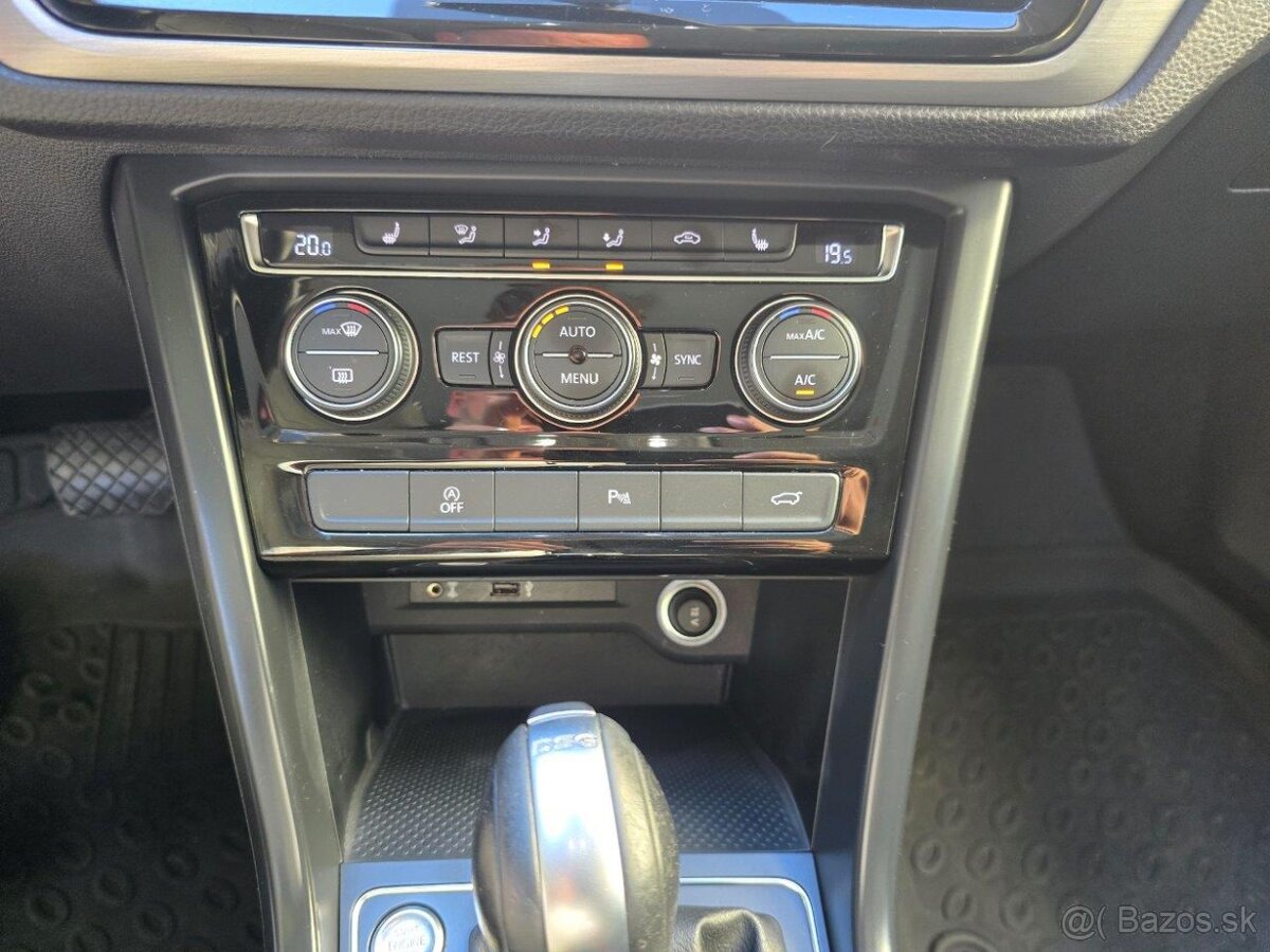 Volkswagen Touran 1.6 TDI SCR 115k Comfortline DSG, Mesačne: - 11