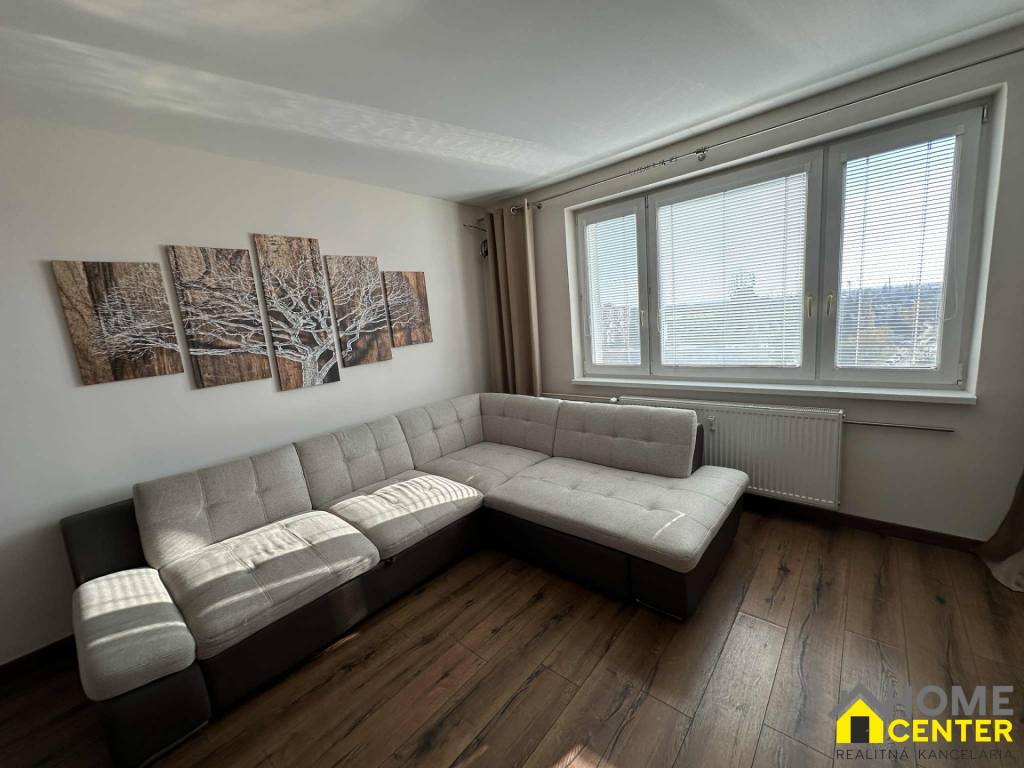 PREDAJ : 3 IZBOVÝ BYT S LOGGIOU, ul. VODNÁ, KOMÁRNO - 11