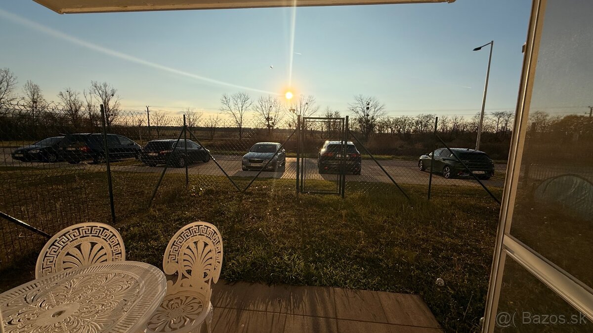 Kompletne zariadený 2-izbový byt s predzáhradkou – Rajka - 11