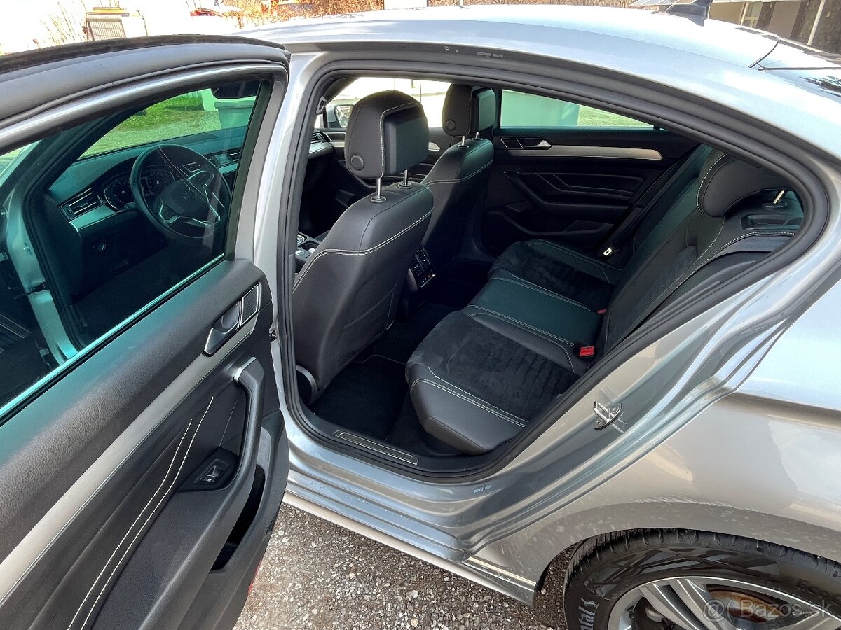 Volkswagen Passat 1.5 TSI Elegance DSG R-line - 11
