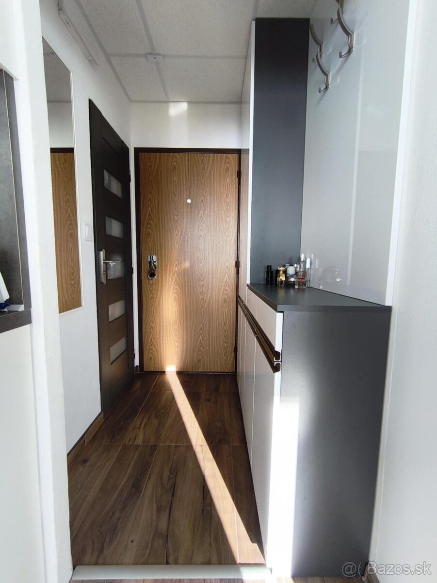 Predám 1 izbový byt v centre mesta - 11