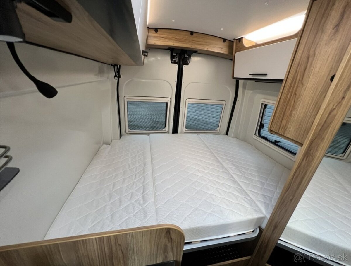 KM Dexter 560 AWD - 11