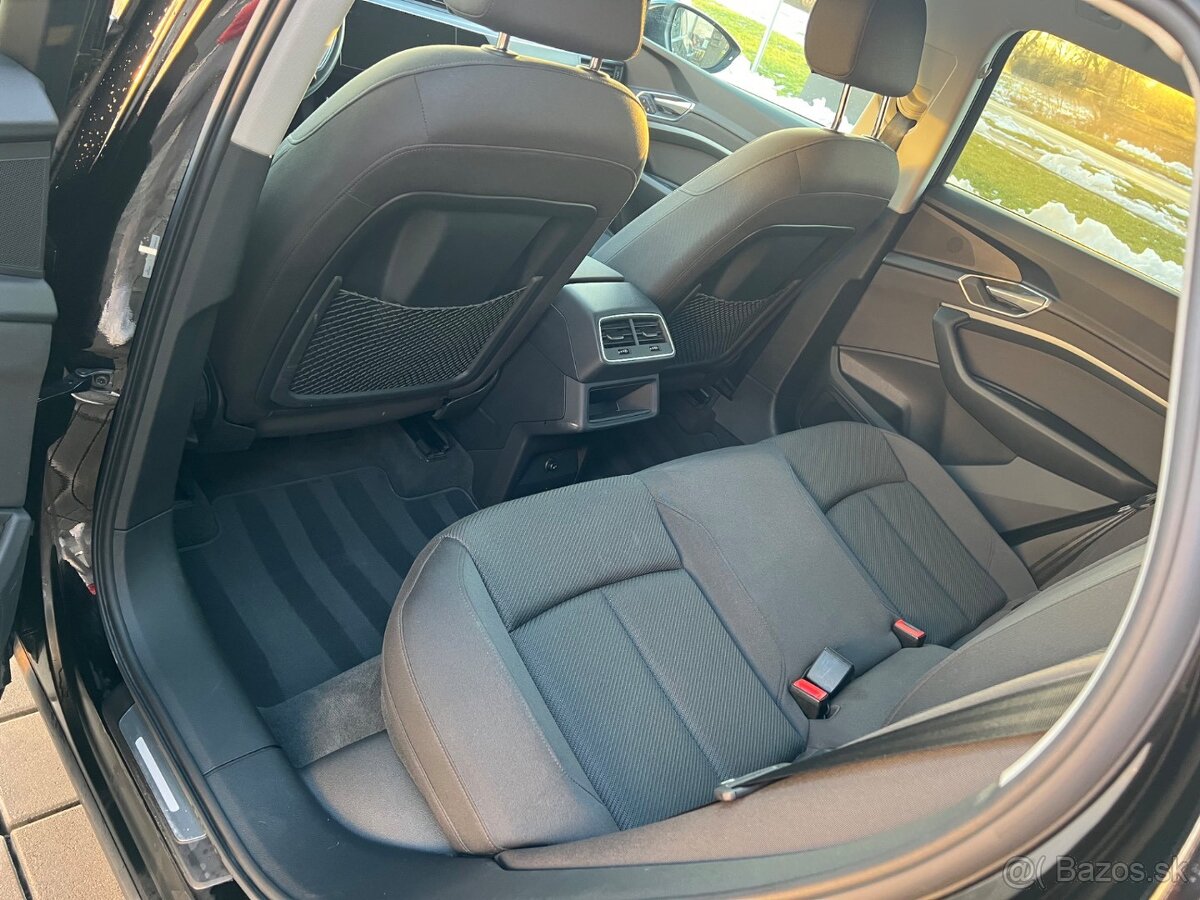 Audi E-tron 50 Quattro S-LINE 33TIS KM - 11