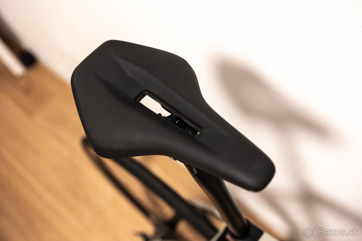 Rose Backroad Ultegra (L) - 11