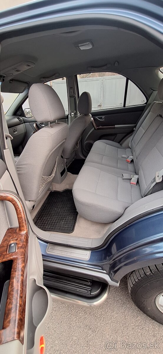 Kia Sorento 2.5 CRDI - 11