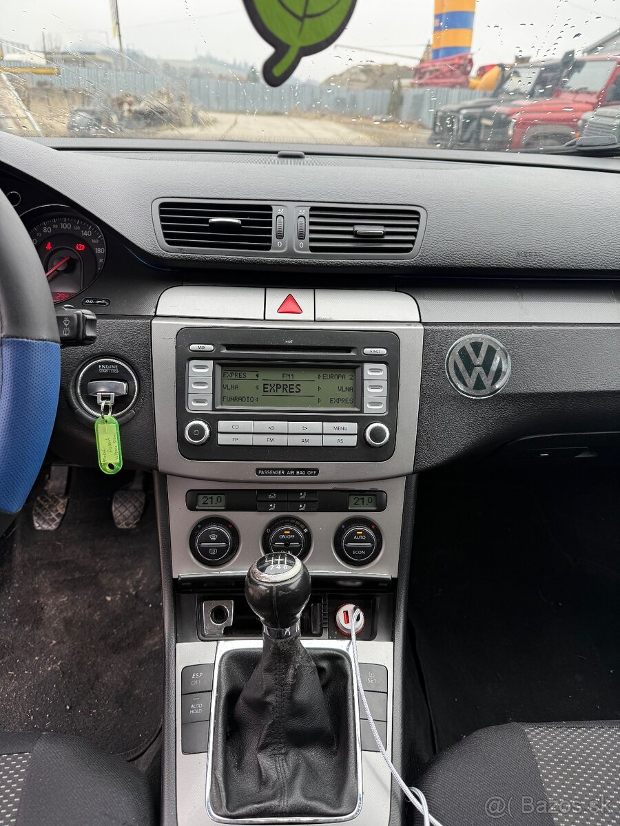 Volkswagen Passat 2.0 TDi - 11
