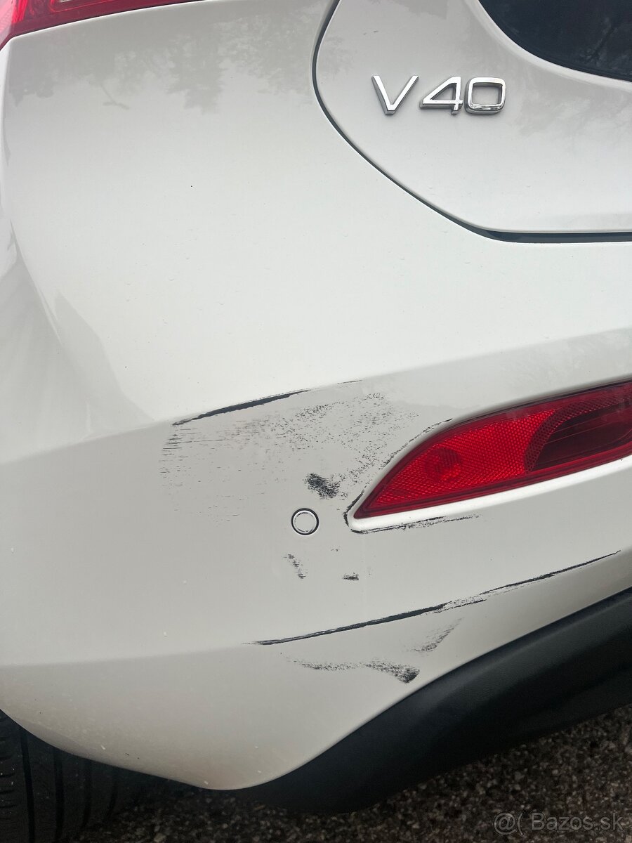 Predám Volvo v40 ročník 2017 - 11