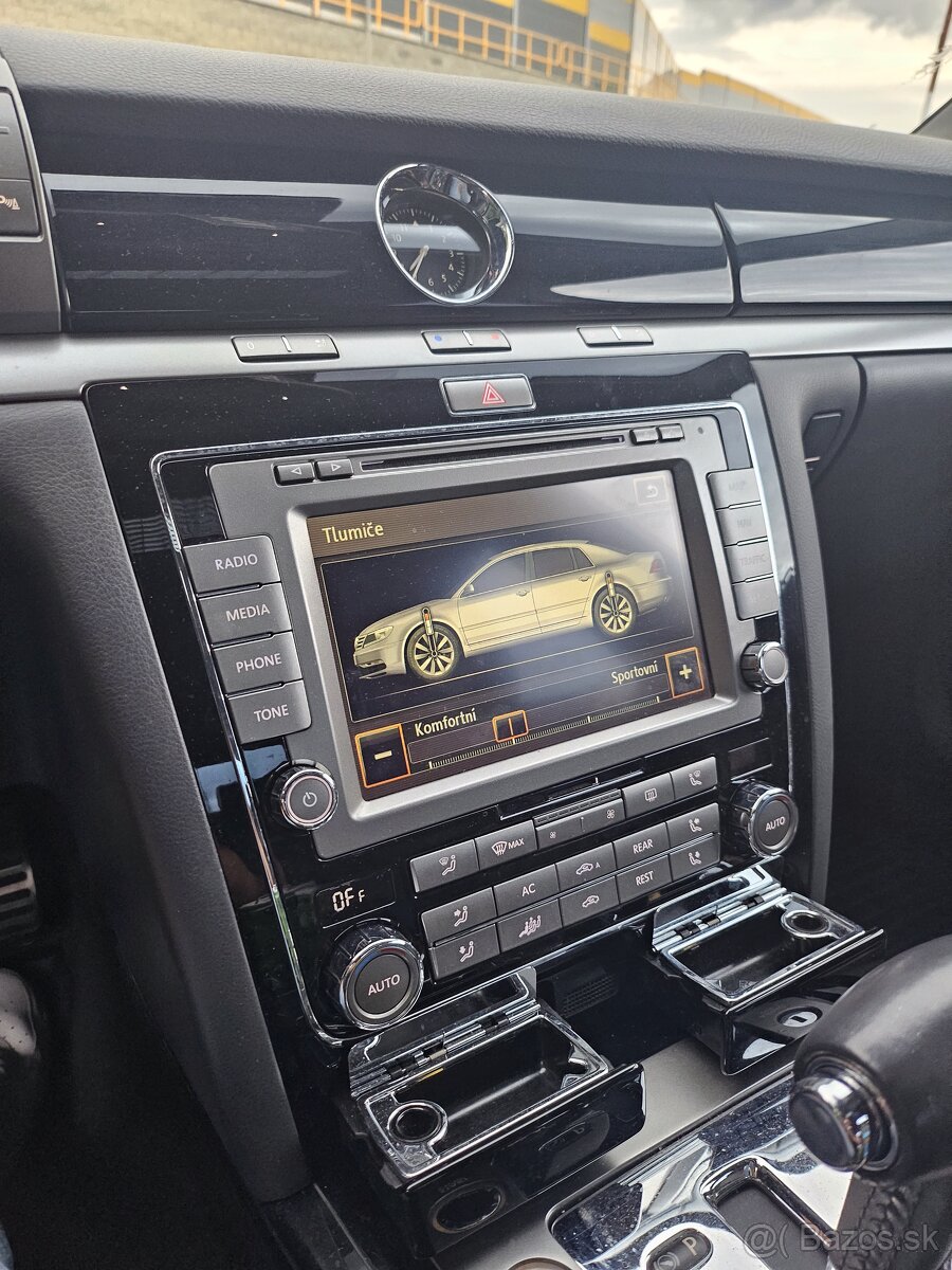 VW PHAETON 4.2 V8 5m - 11