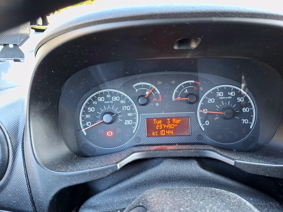 Fiat Fiorino 1.3 MultiJet - 11