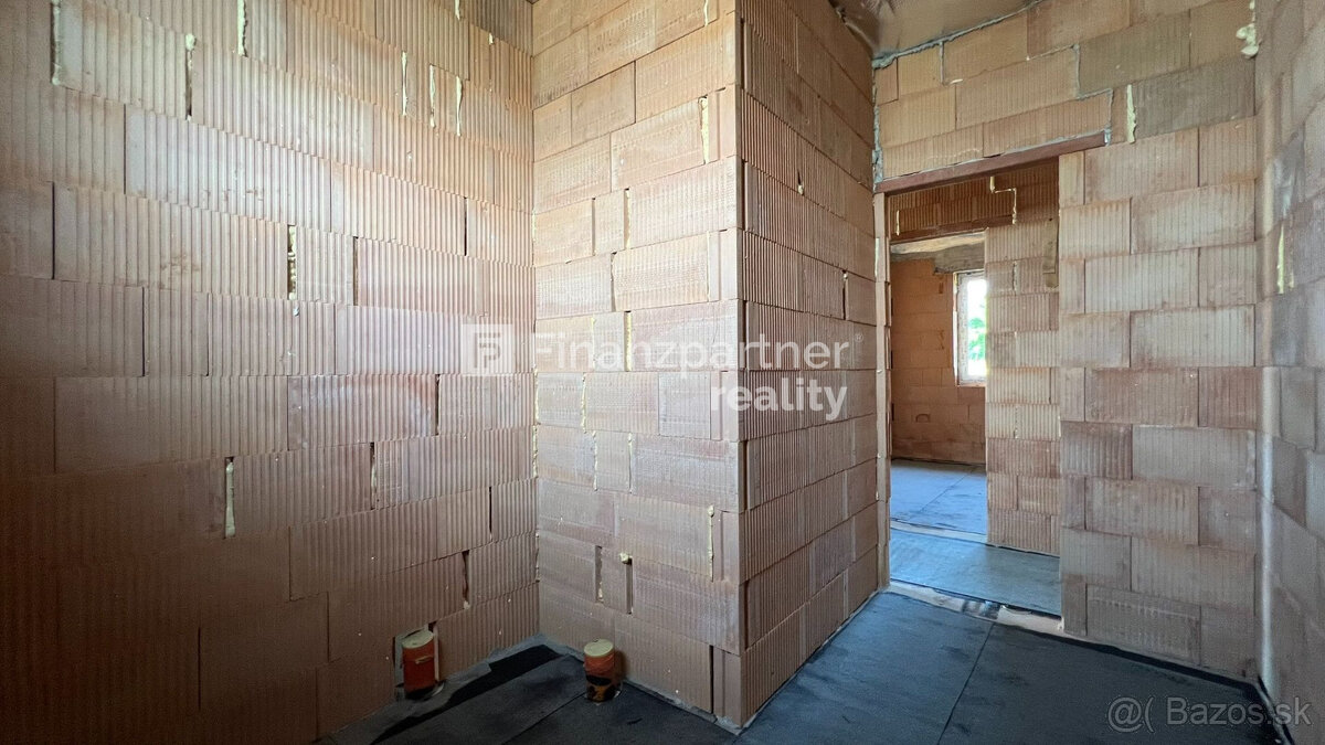 4 izbový rodinný dom, pozemok 600 m², Malý Lapáš, Nitra - 11