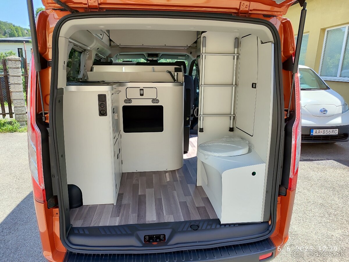 Autokaravan Ford transit custom Nugget - 11