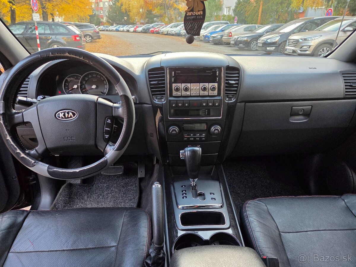 Na predaj KIA SORENTO 2.5 Crdi 125kw + ťažné - 11