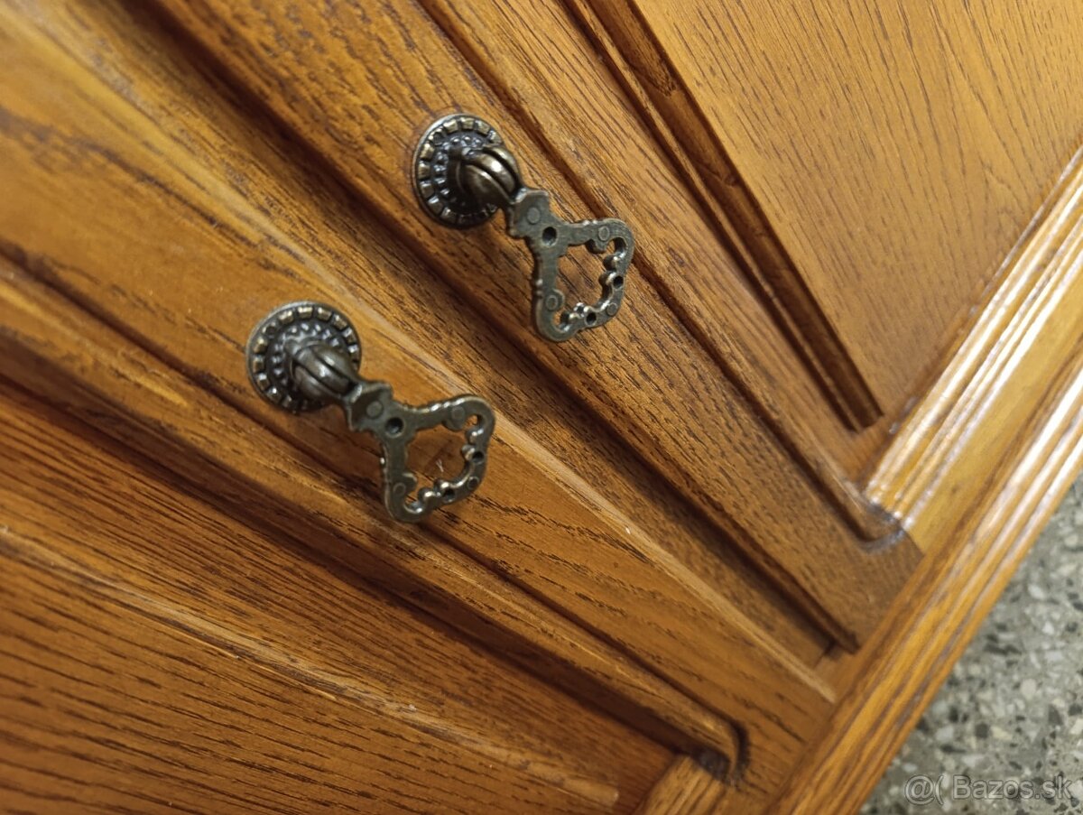 Rustikální příborník / rohová komoda + vitrína, masív - 11