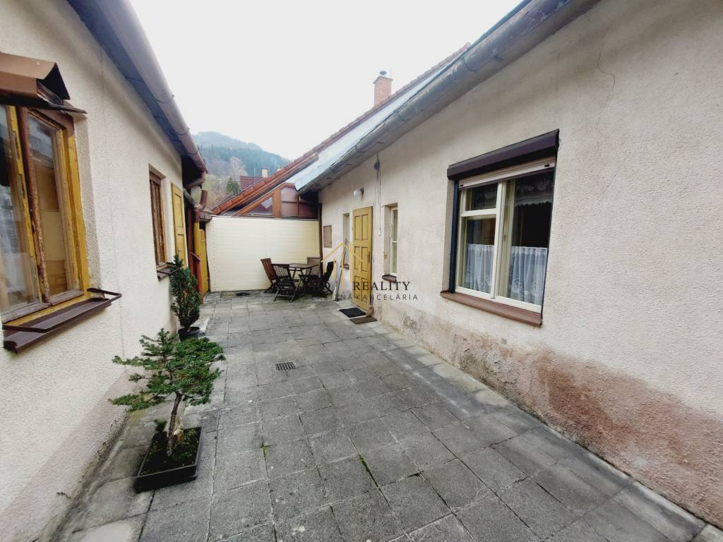 HD REALITY, predaj rodinného domu, Kremnica, okr. Žiar nad - 11