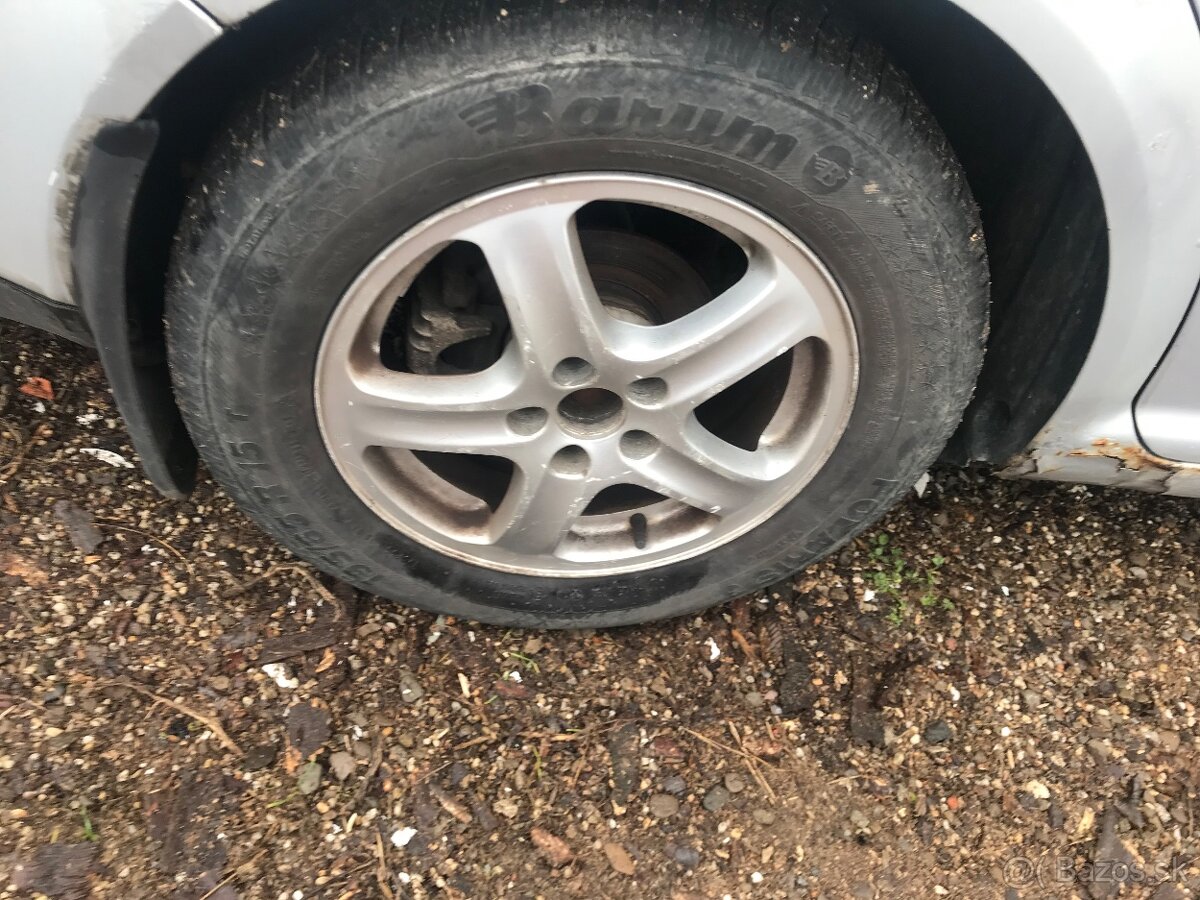 W Bora 1.9tdi 85kw 6q na diely v celku - 11