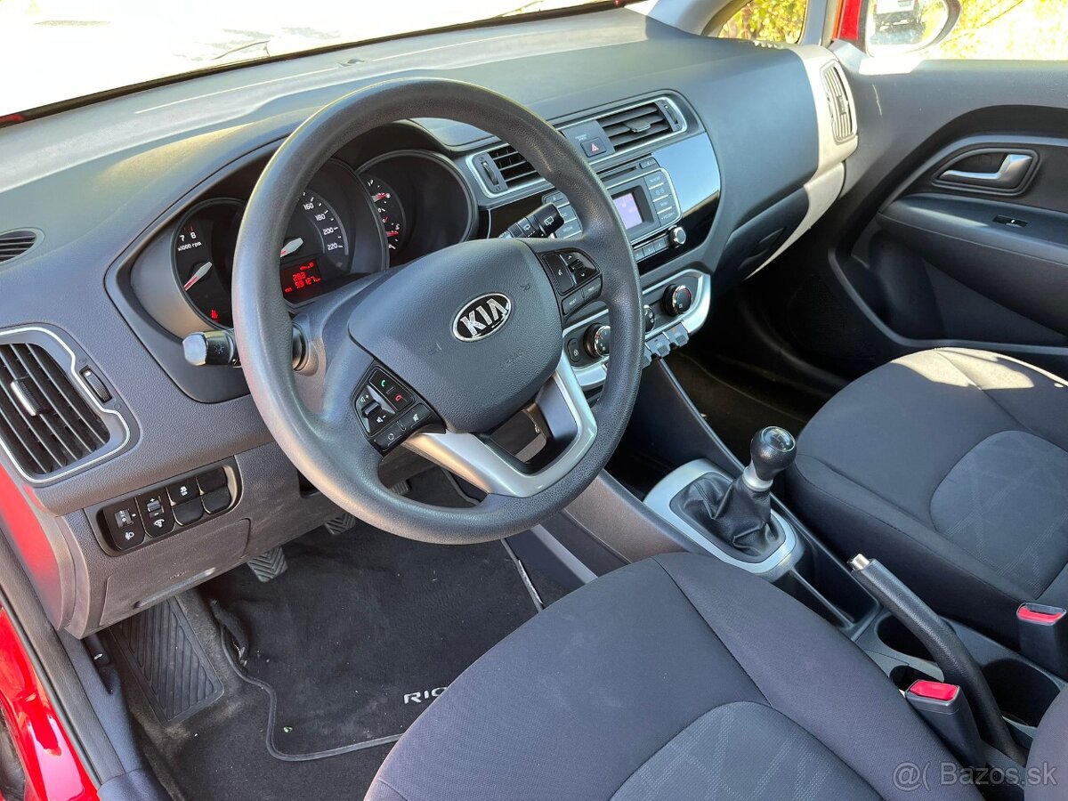KIA Rio 1.25 benzín - 11